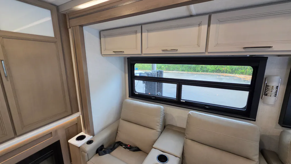2027 Thor Motor Coach Windsport 36H, Photos photo 8