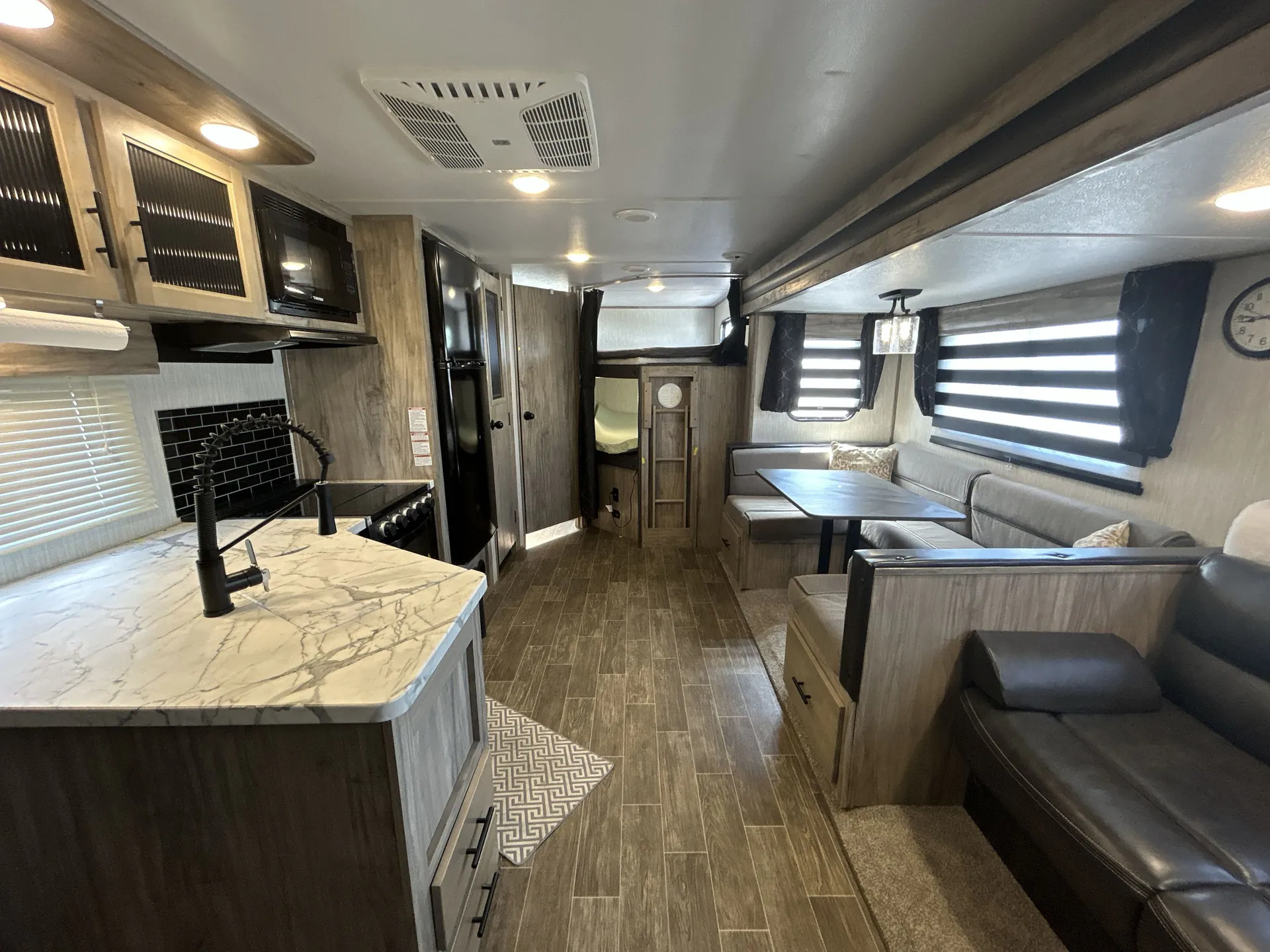 2021 Forest River Cherokee Alpha Wolf 26DBH-L — living area main