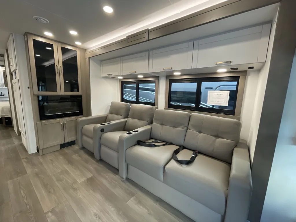 2027 Entegra Coach Vision XL 36C, Photos photo 27