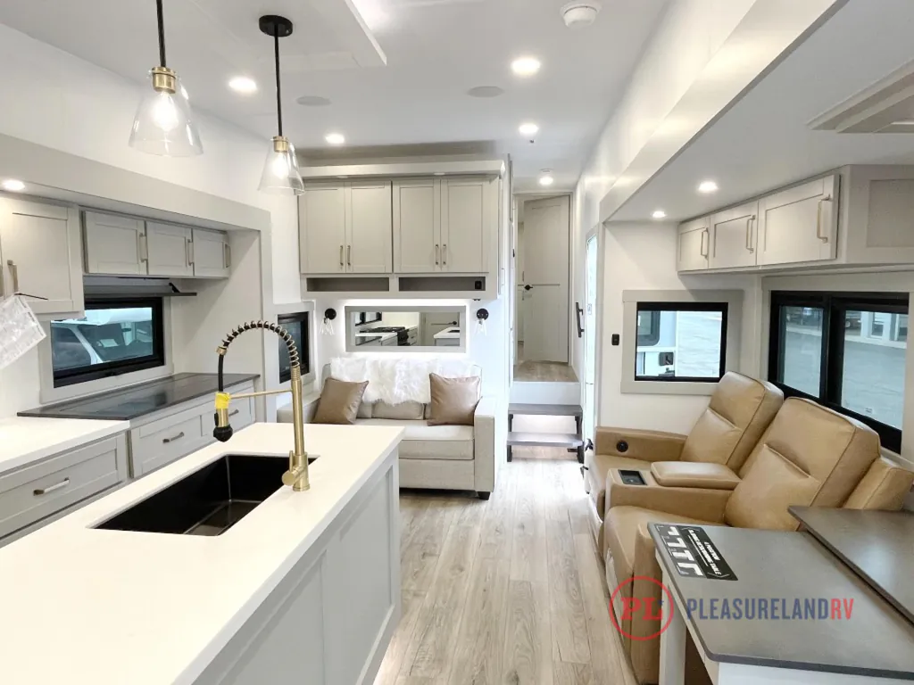 2026 Brinkley Model Z 3420, Photos photo 10