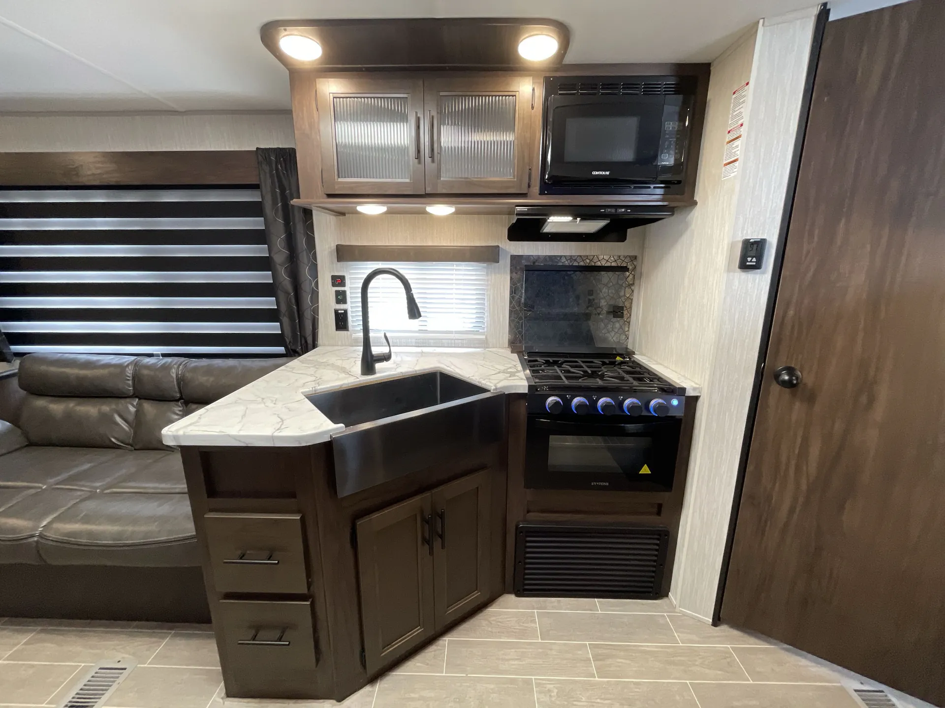 2021 Forest River Cherokee 274BRB — living area main