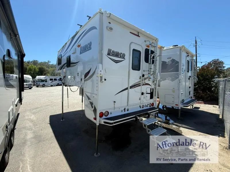 2015 Lance Lance 855S - Photo 3