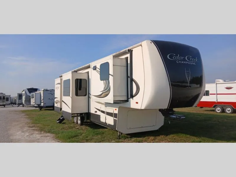 2019 Forest River Cedar Creek Champagne Edition 38EFK - Main photo