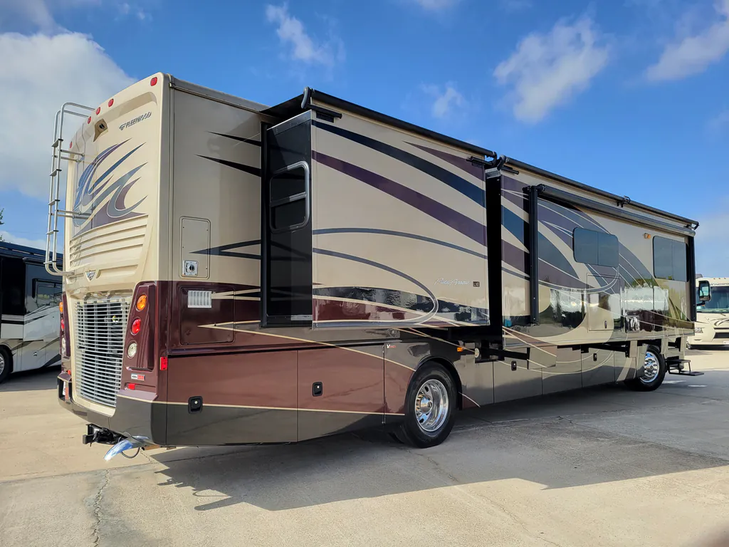 2018 Fleetwood Pace Arrow LXE 38F, Photos photo 7