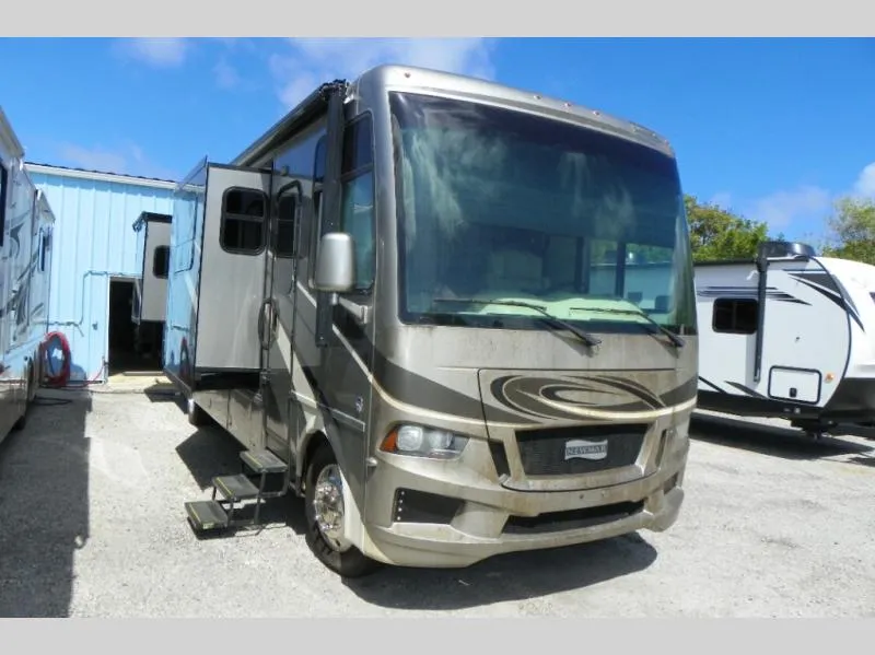 2019 Newmar Bay Star Used    3419 - Main photo