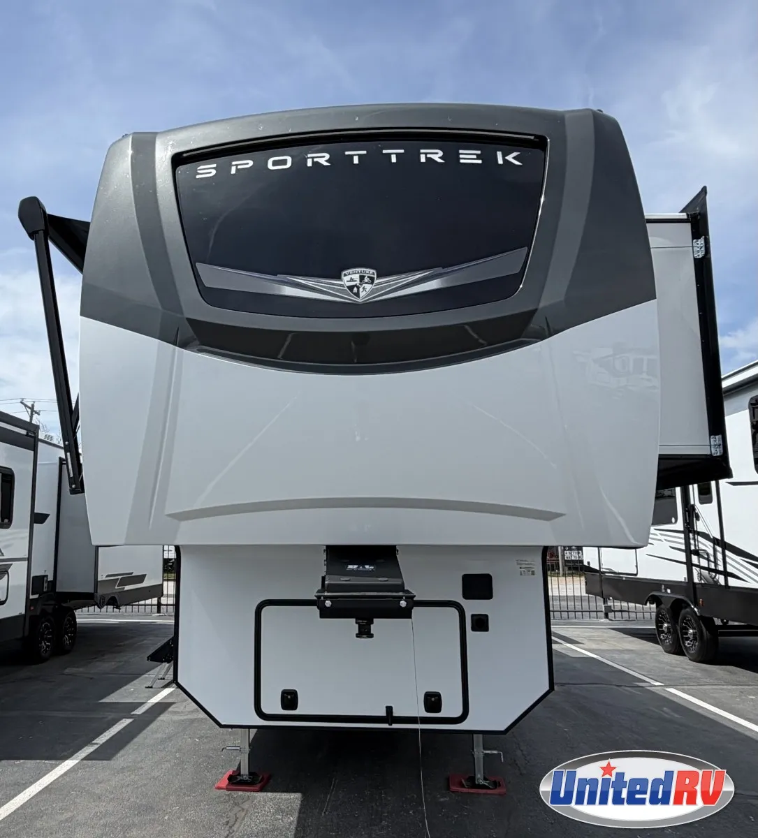 2026 VENTURE RV SPORTTREK TOURING 354VBH - Photo 4