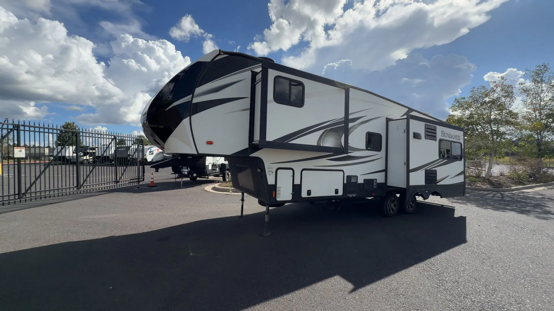 2018 Heartland Sundance XLT 289 TS - Photo 4