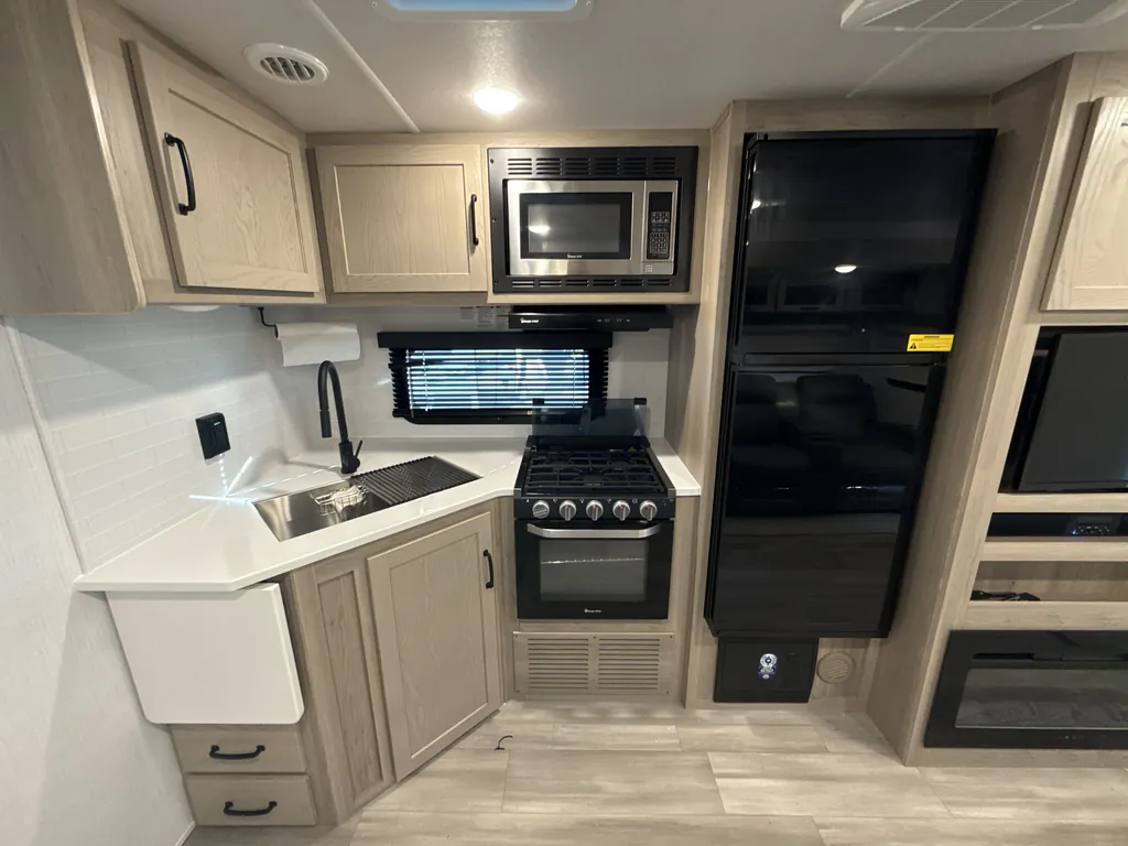 2024 Forest River Flagstaff Super Lite 26RBWS, Photos photo 8