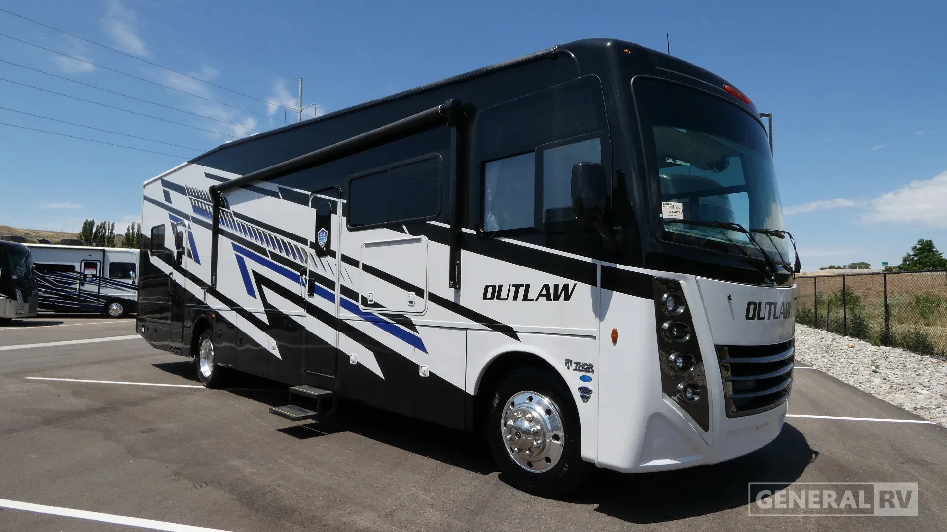 2027 Thor Motor Coach Outlaw Wild West Edition 38K - Photo 2