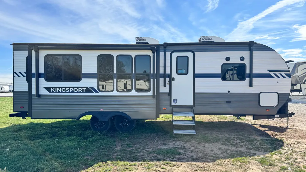 2023 Gulf Stream RV Kingsport 299RLI - Photo 4