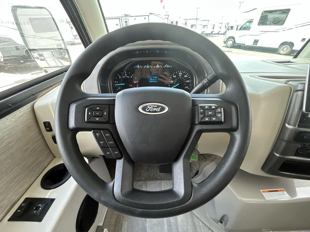 2023 Thor Motor Coach Axis 24.3, Photos photo 25