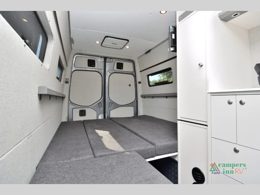 2023 Outside Van Approach 170, Photos photo 25