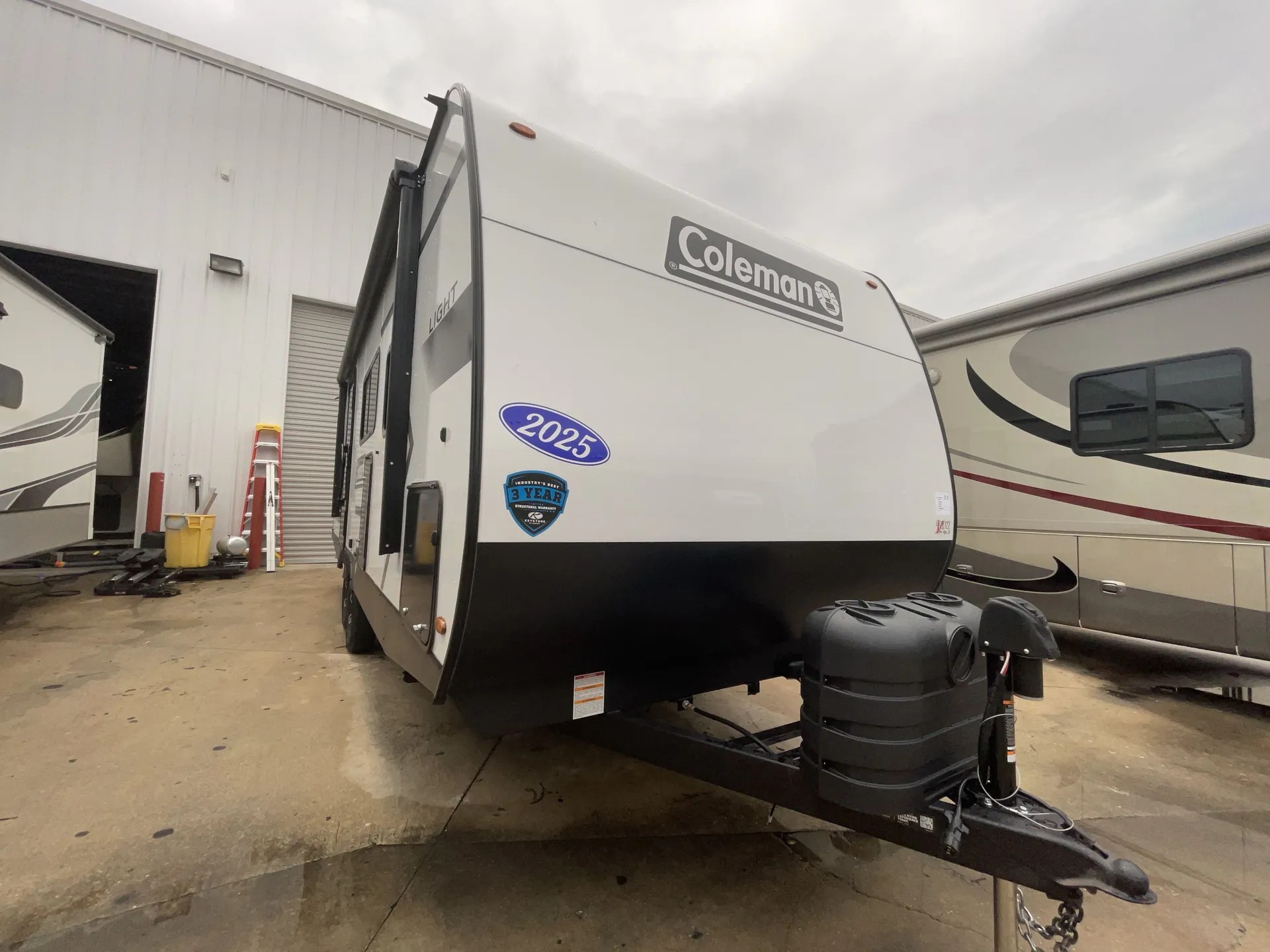 2025 Keystone Coleman Light 22BX - Photo 2