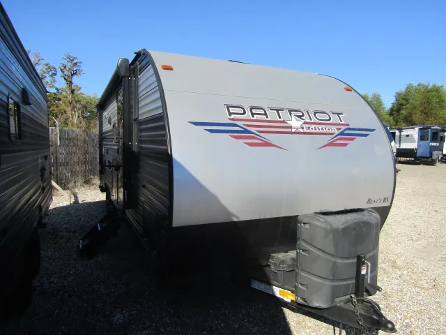 2022 Forest River Cherokee Patriot Edition 26DBH - Photo 2