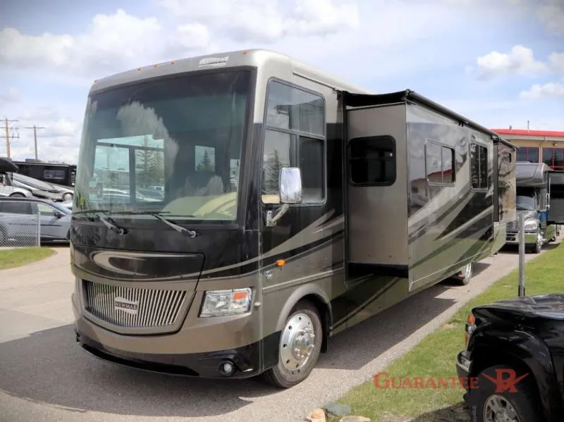 2014 Newmar Canyon Star 3953 - Photo 3