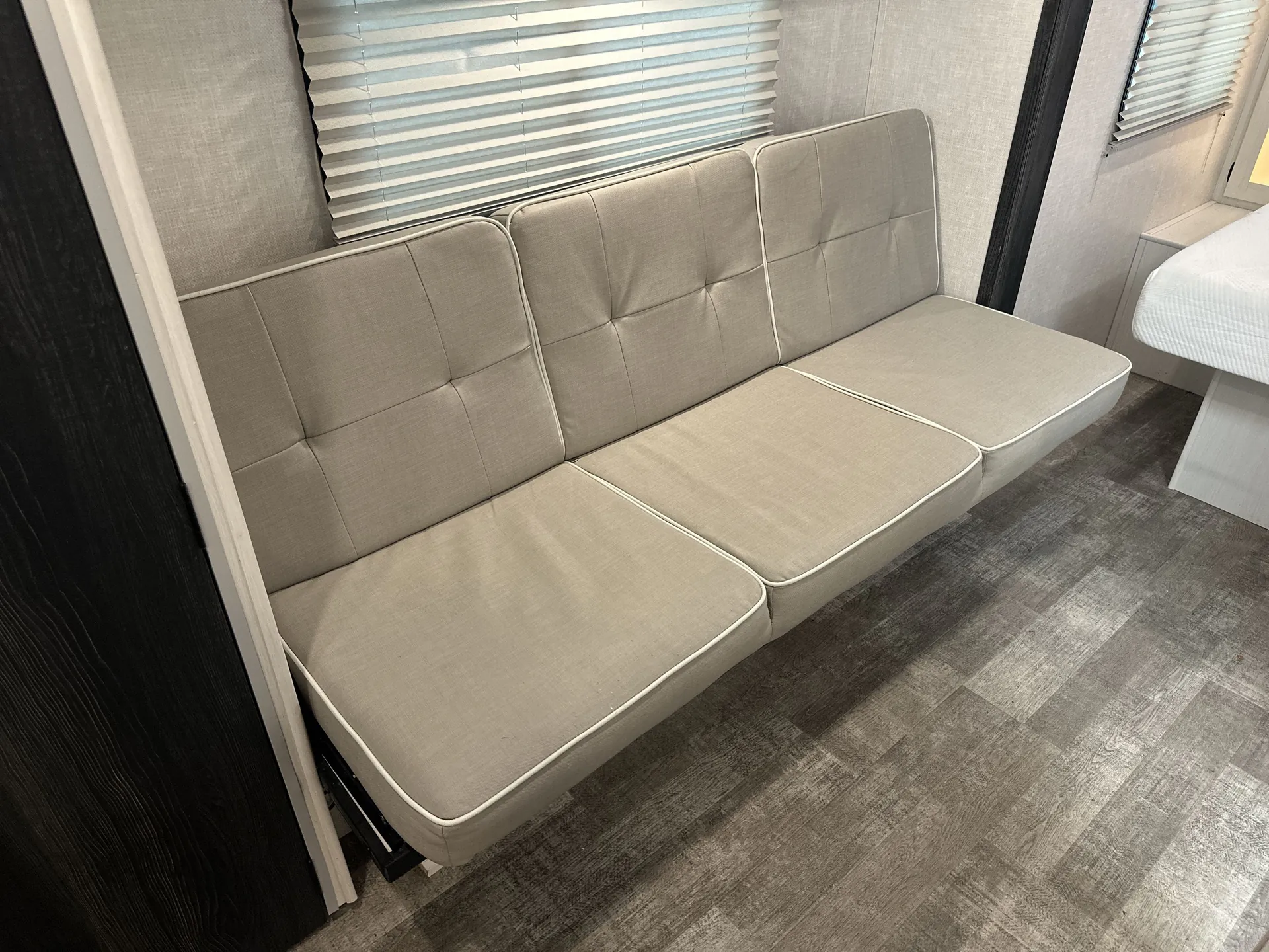 2022 Forest River R-Pod RP-196 — living area main
