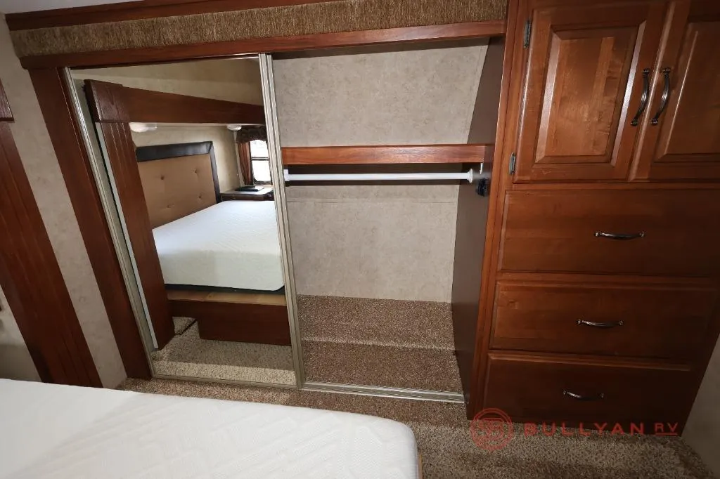 2013 Keystone RV Cougar 333MKS - Photo 4