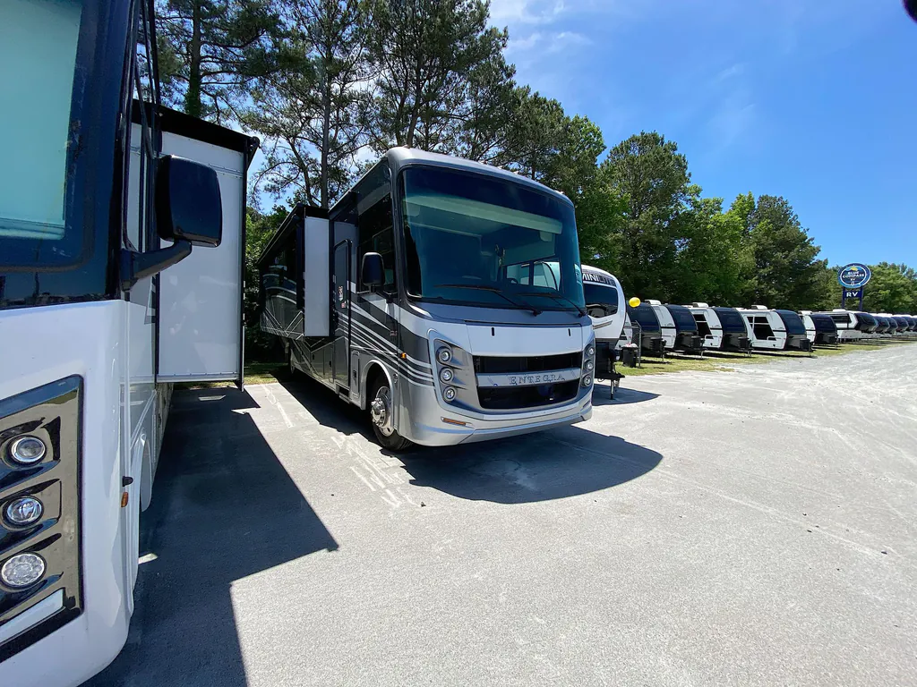 2026 Entegra Coach Vision XL 36C, Photos photo 3