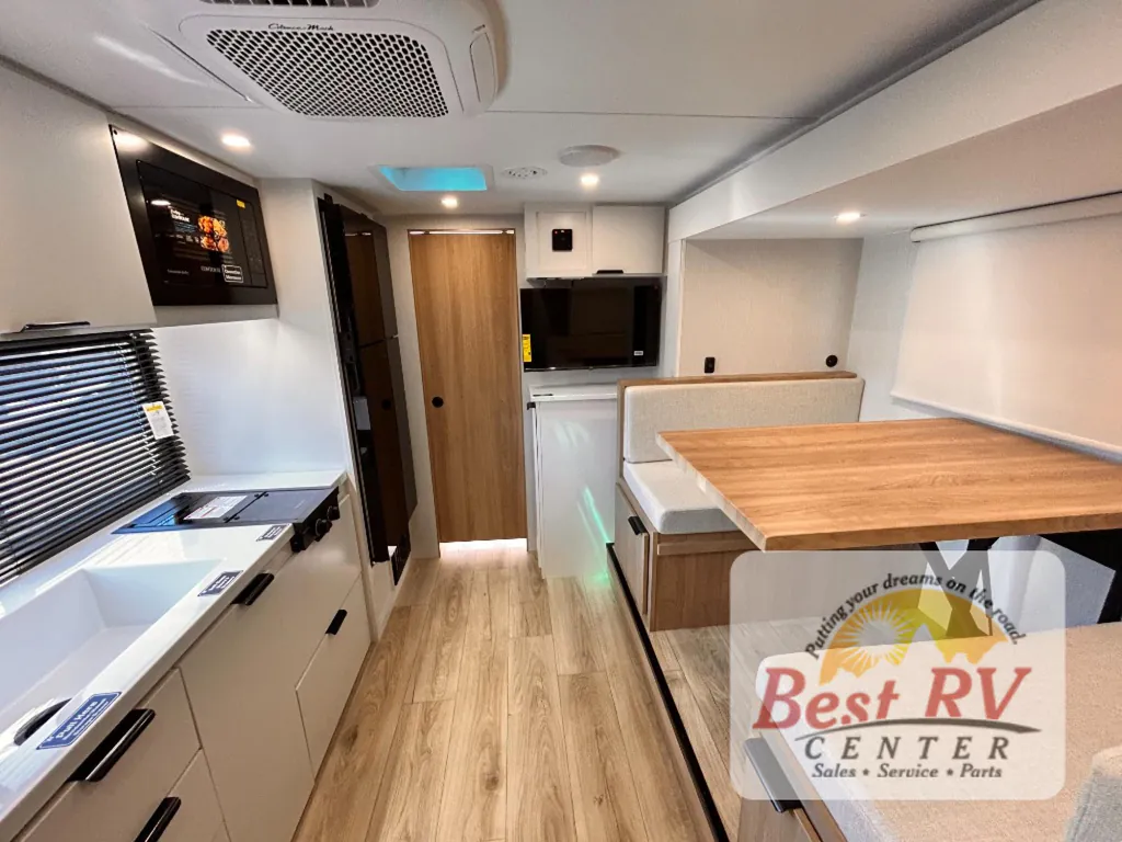 2027 Winnebago Micro Minnie 2108DS, Photos photo 18