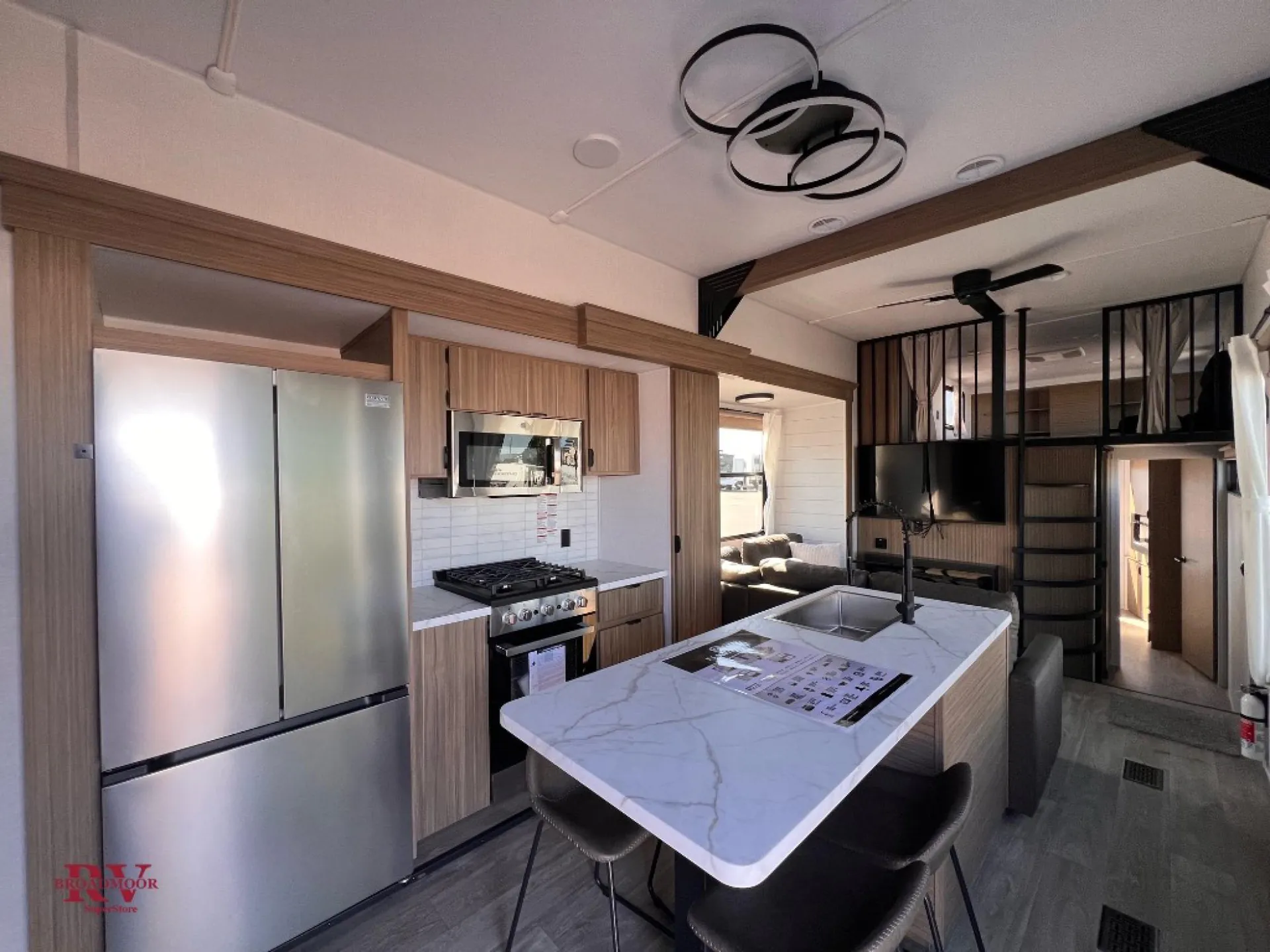 2027 Forest River Salem Villa 40ZZZ — Photo 7