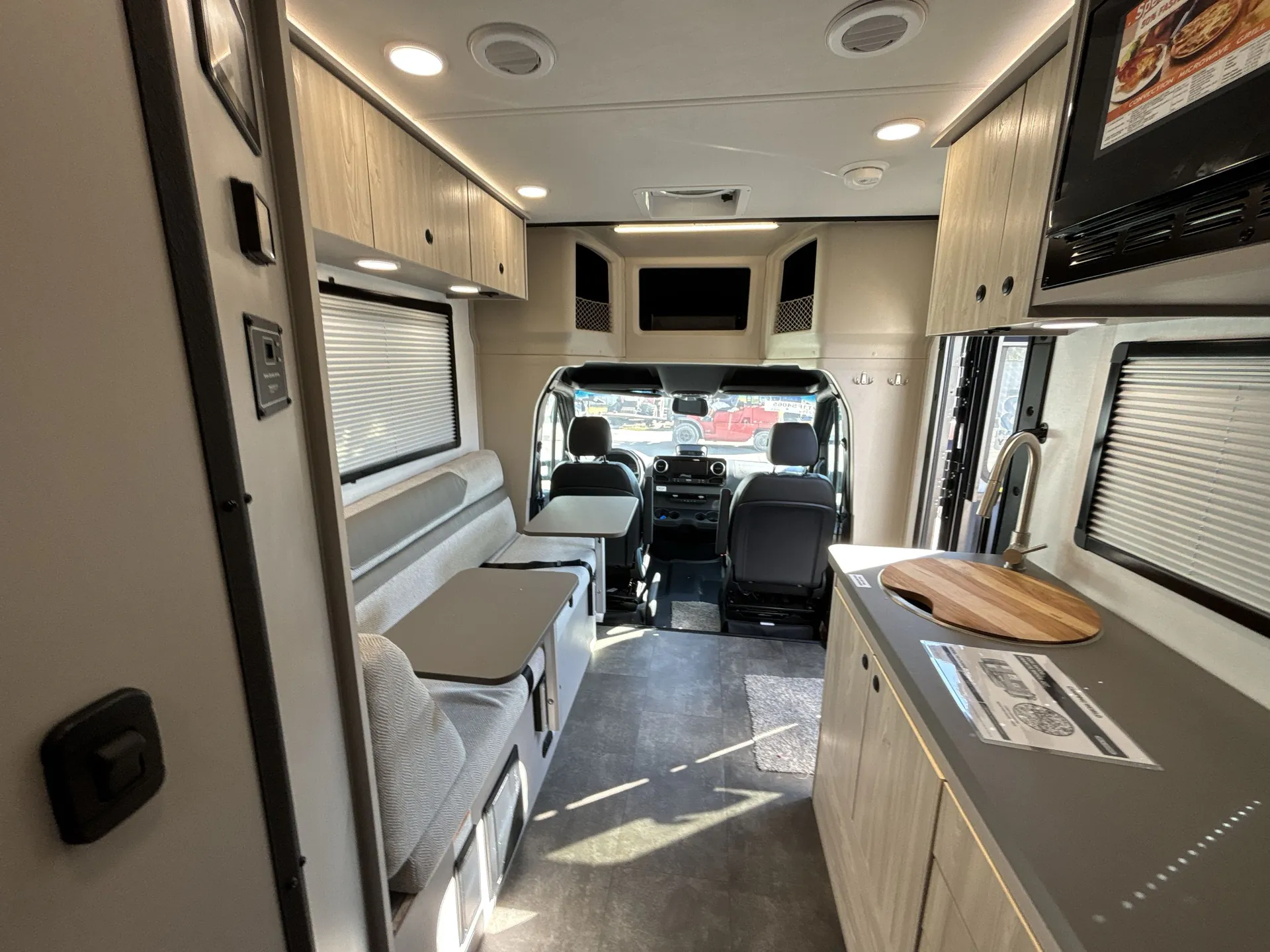 2026 Jayco Granite Ridge 23S - Photo 4