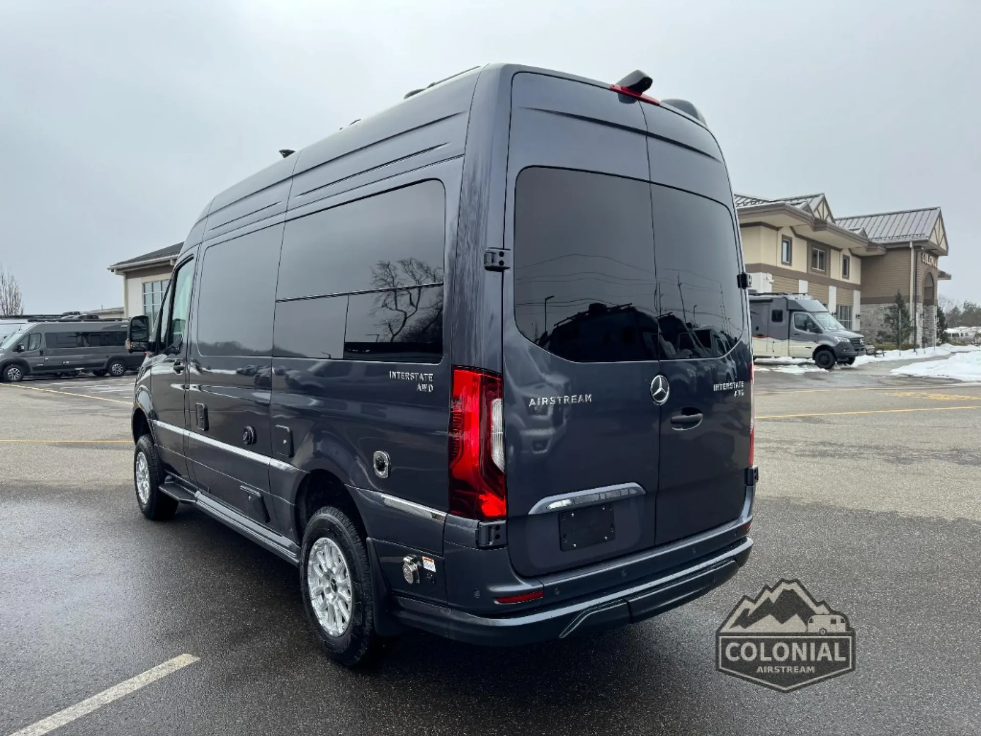 2026 Airstream Interstate 19GT - Photo 3