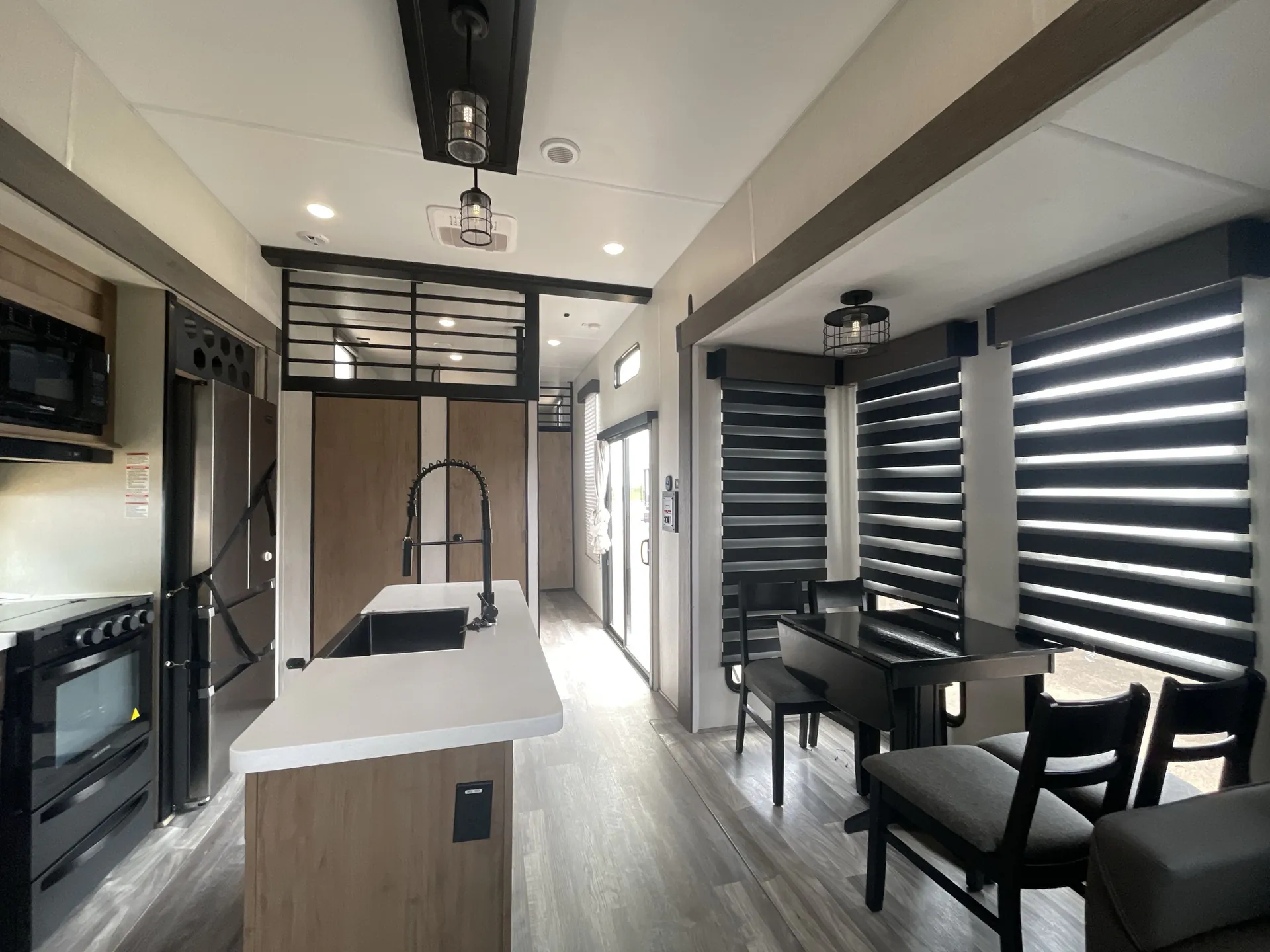 2024 Forest River Cherokee Timberwolf 39LB — living area main