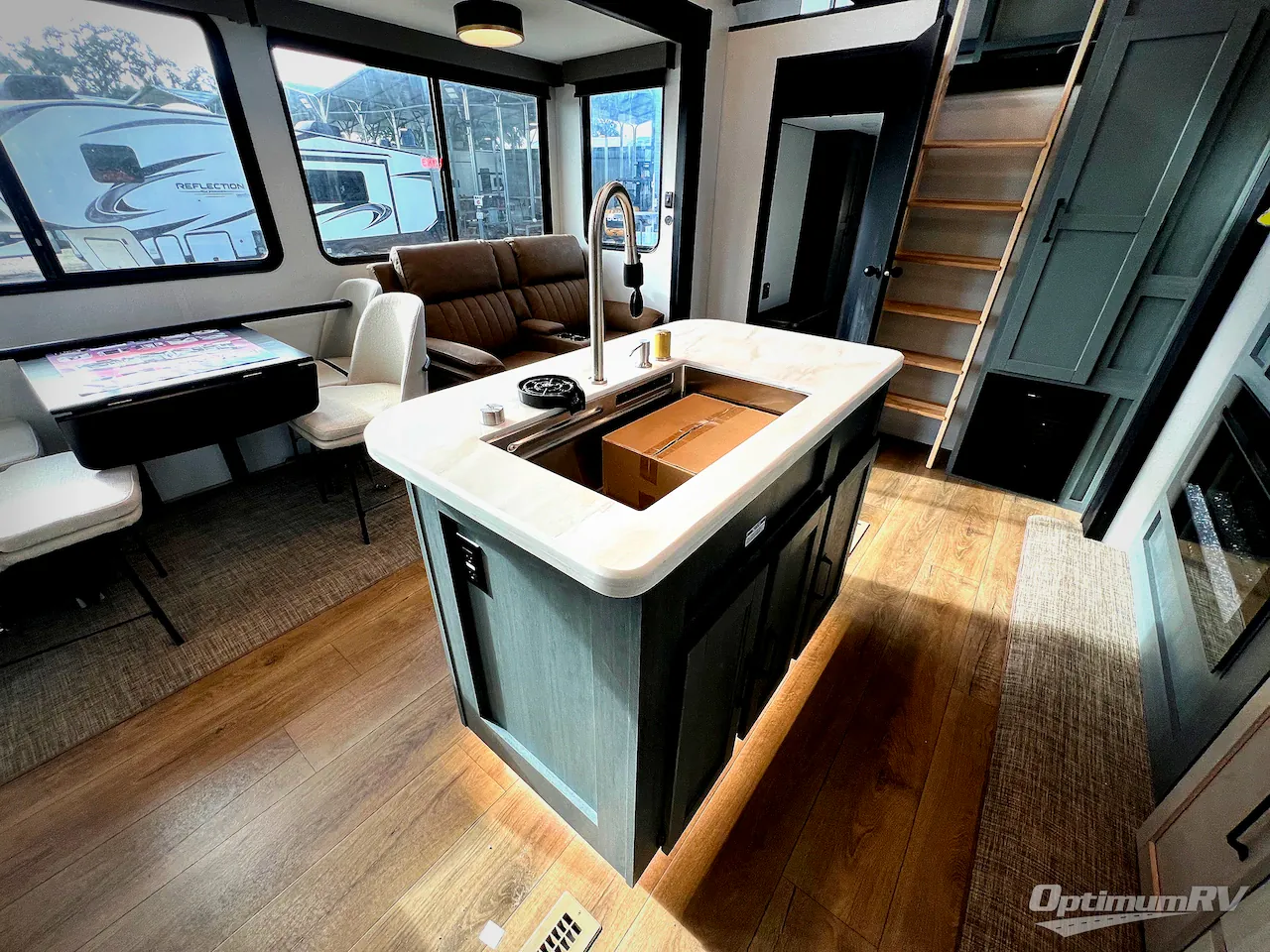 2027 Forest River Puma Vista 421LFT — Photo 5