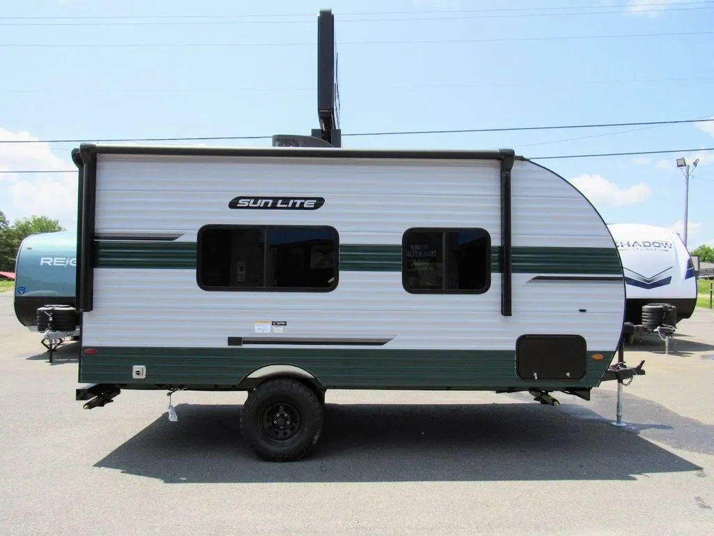 2026 Sunset Park RV Sun Lite 18RD - Photo 2