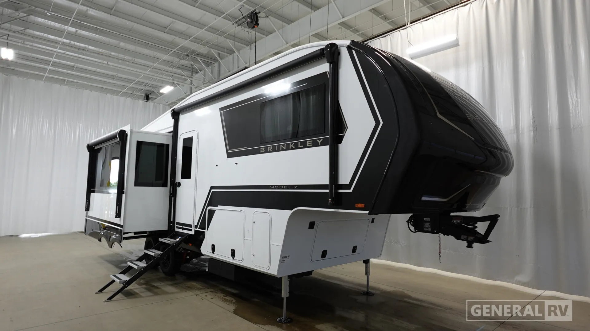 2027 Brinkley Model Z 2700 - Photo 2