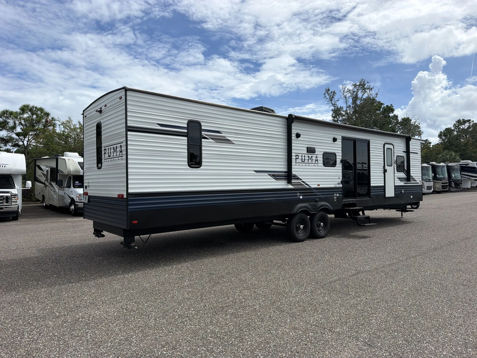 2025 Forest River Puma Vista 39DBT — backside
