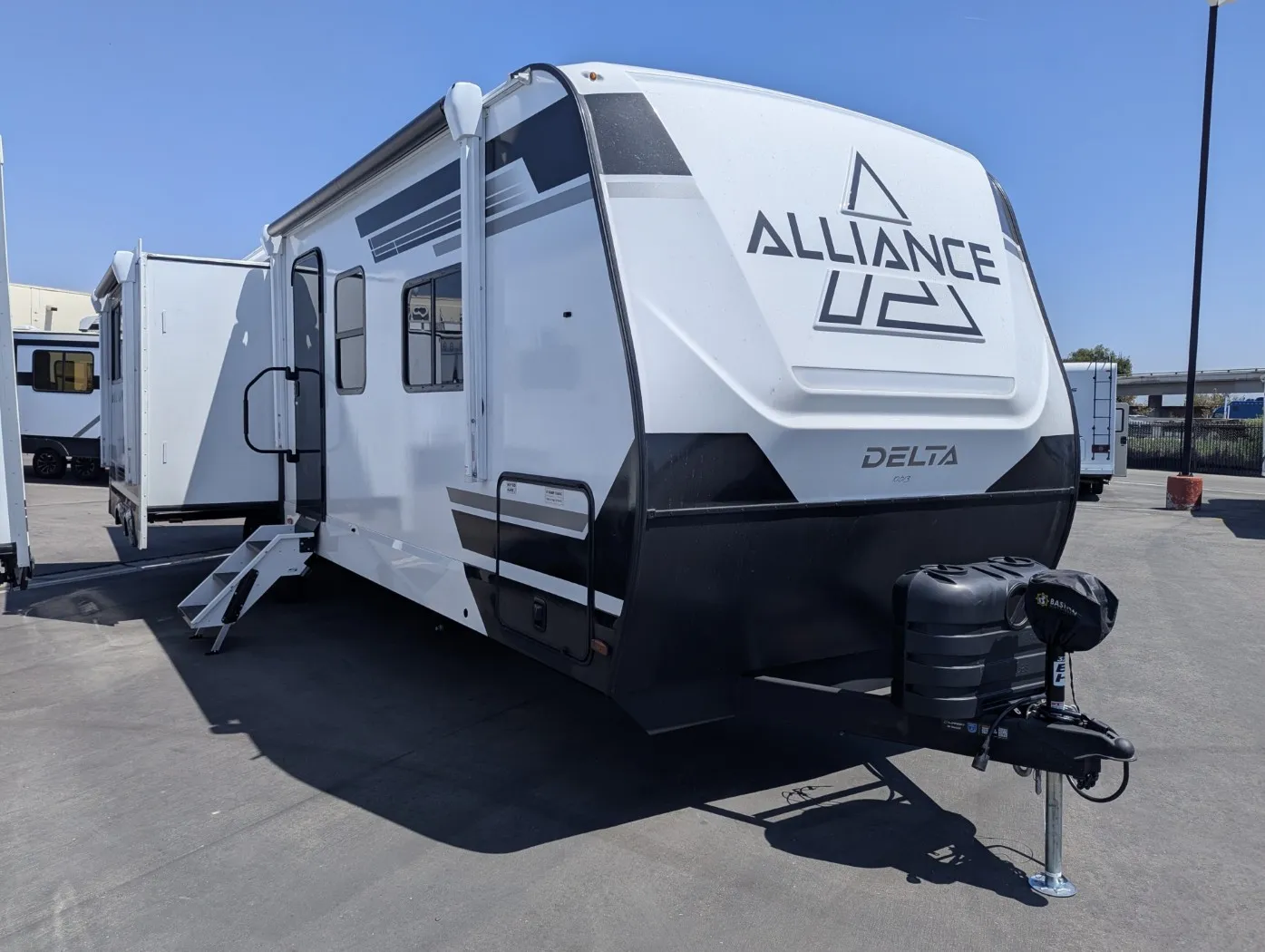 2027 Alliance RV Delta 321BH - Photo 2
