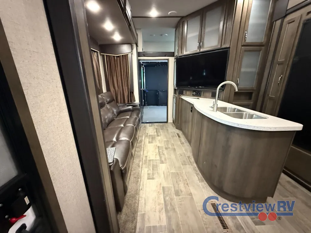 2020 Dutchmen Voltage Triton 3551, Photos photo 6