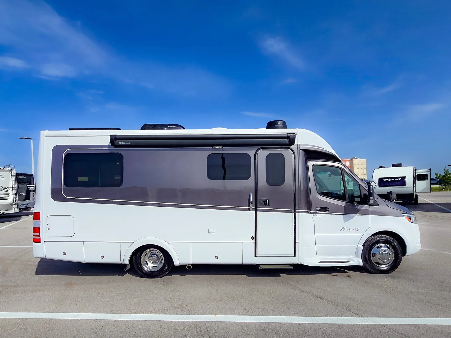 2023 Regency Ultra Brougham 25TBS - Photo 3