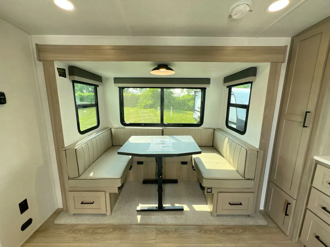 2026 Forest River Rockwood Mini Lite 2506FK — Photo 5