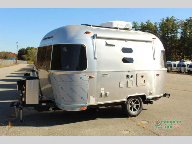 2026 Airstream Caravel 16RB - Photo 3