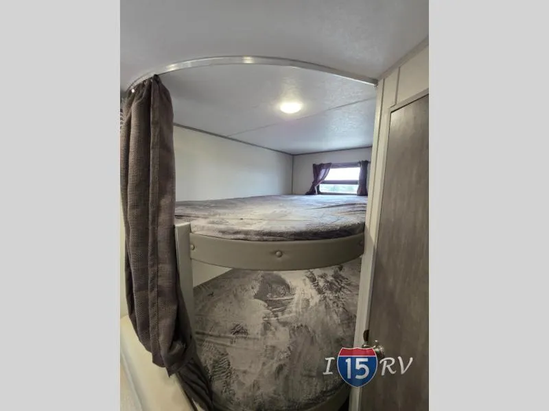 2026 Coachmen Catalina Summit Series 8 261BHS - Photo 4