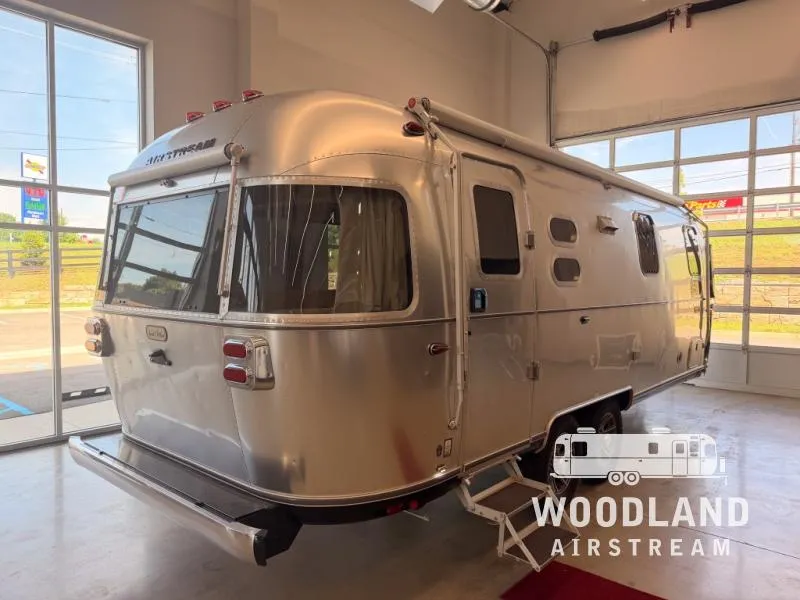 2026 Airstream Trade Wind 25FB - Photo 4