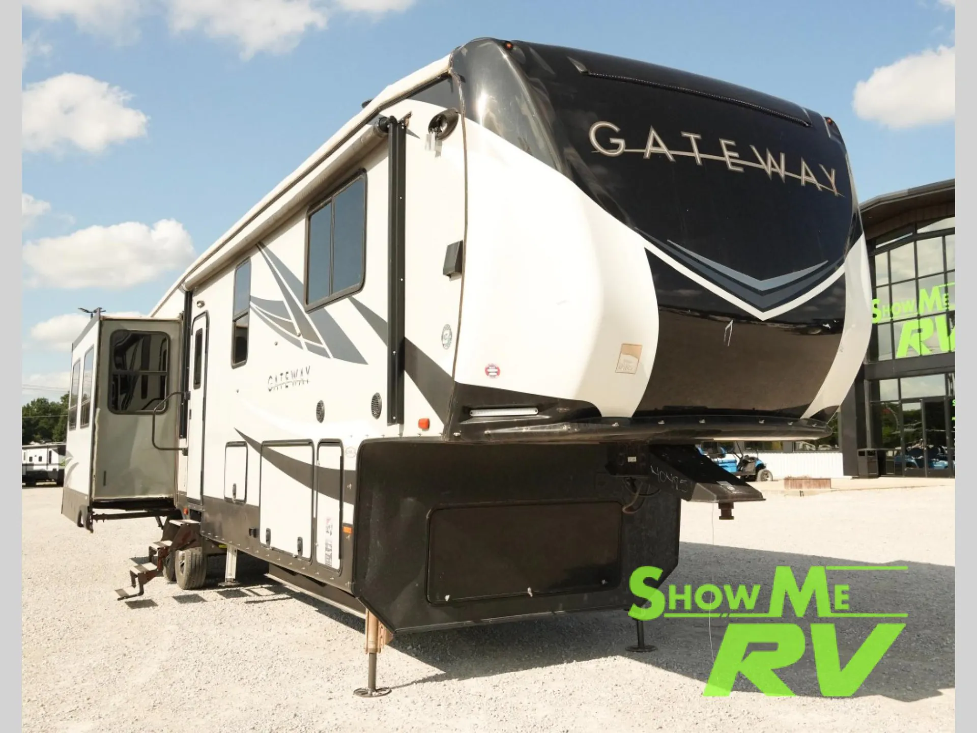 2019 Heartland Gateway 3900 - Photo 2