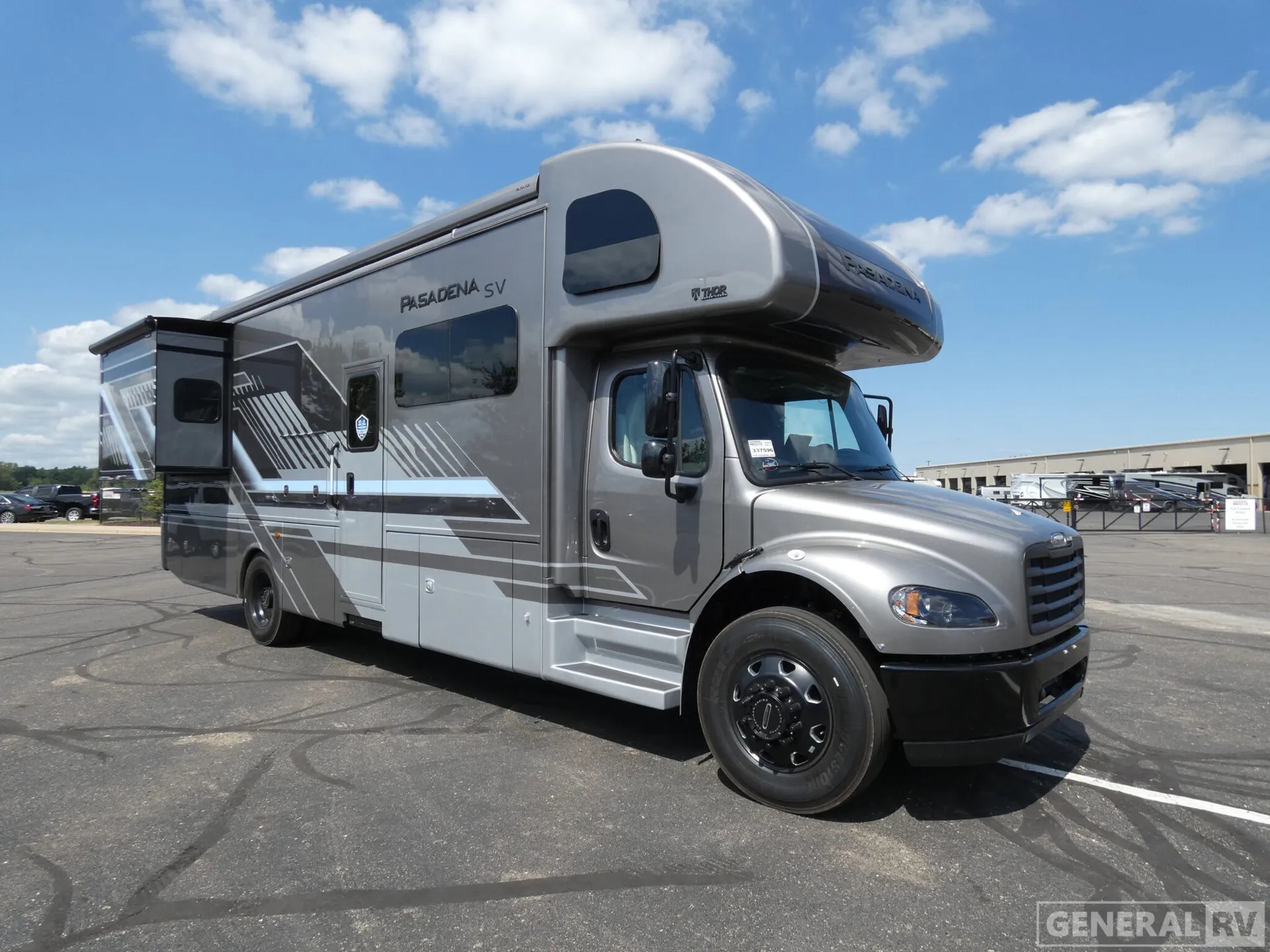 2026 Thor Motor Coach Pasadena SV 34XG - Photo 2