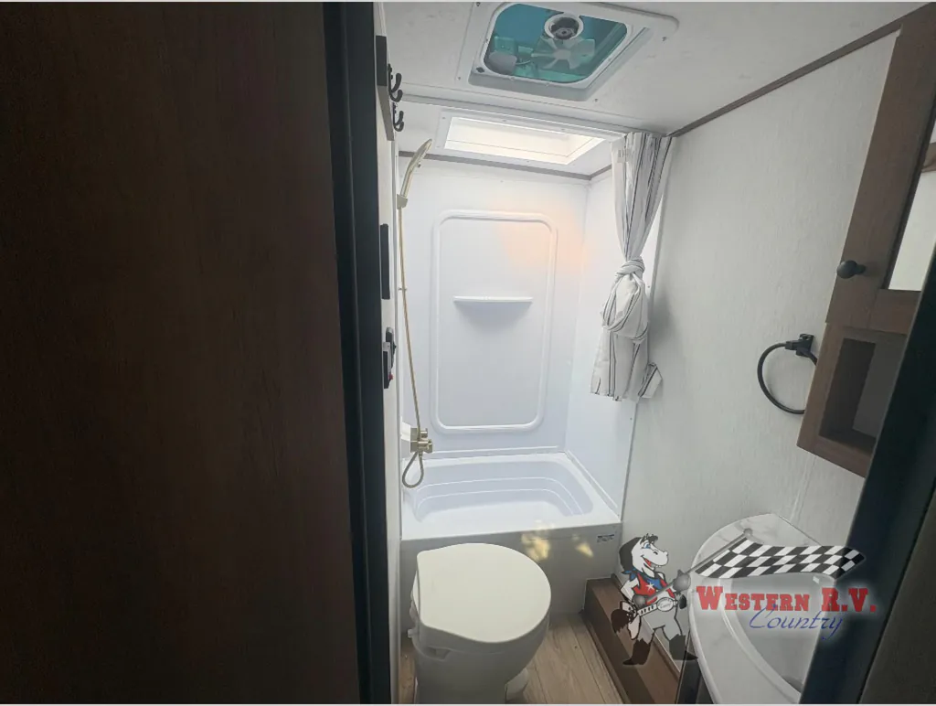 2027 Coachmen Apex Nano 186BH, Photos photo 11