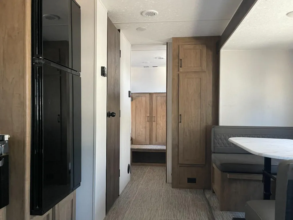 2024 Coachmen Freedom Express Select 29SE, Photos photo 6