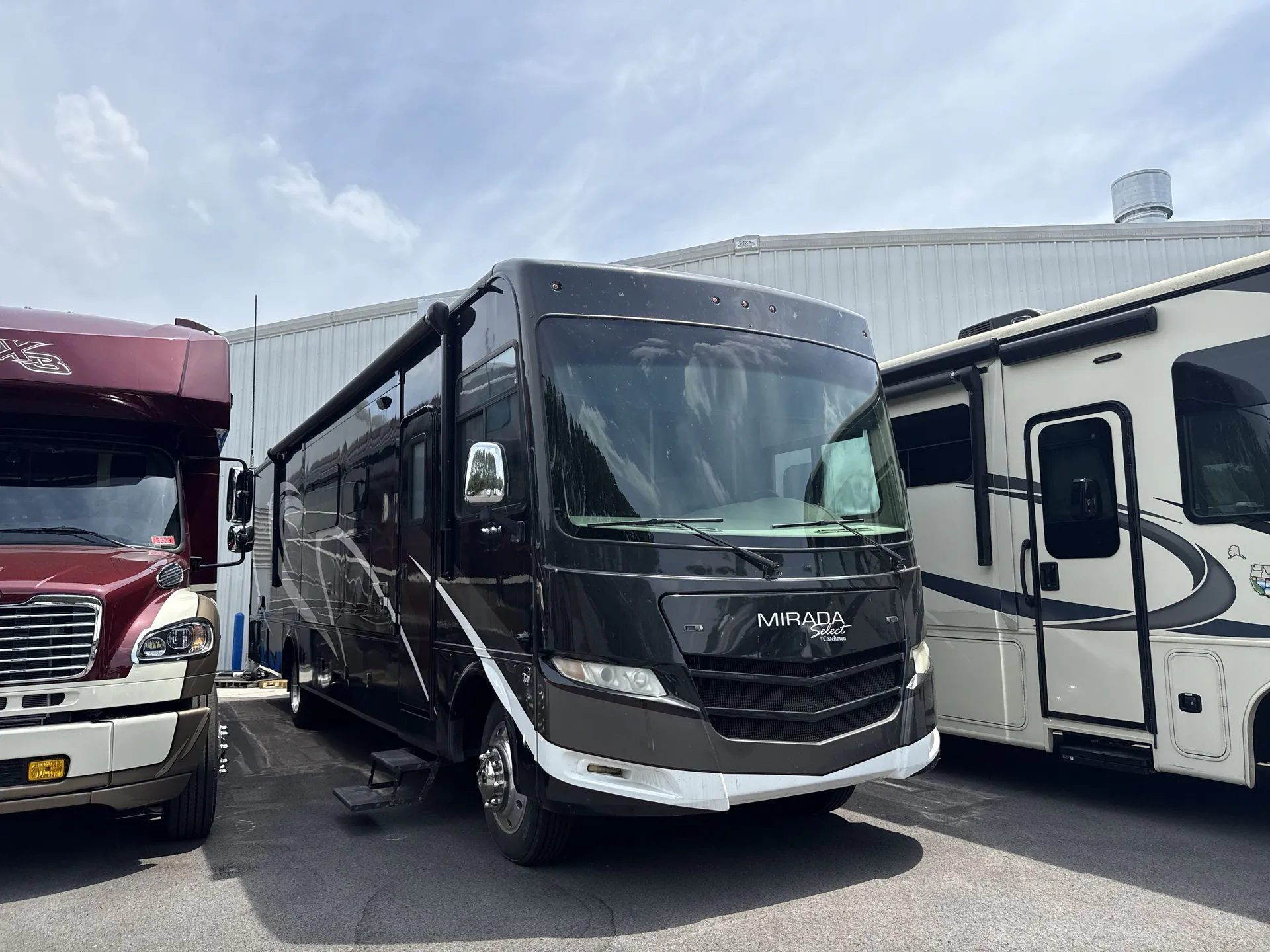 2016 Coachmen Mirada Select 37SA - Photo 2