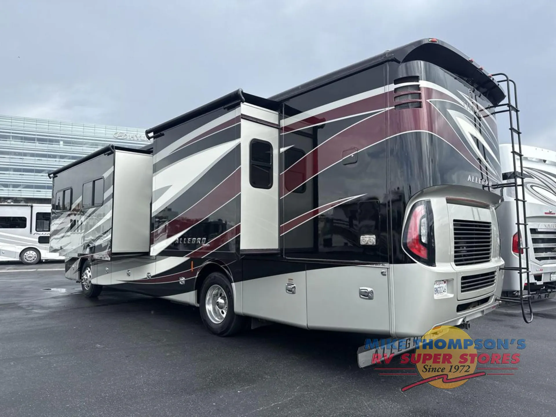 2019 Tiffin Allegro Red 37 BA - Photo 4
