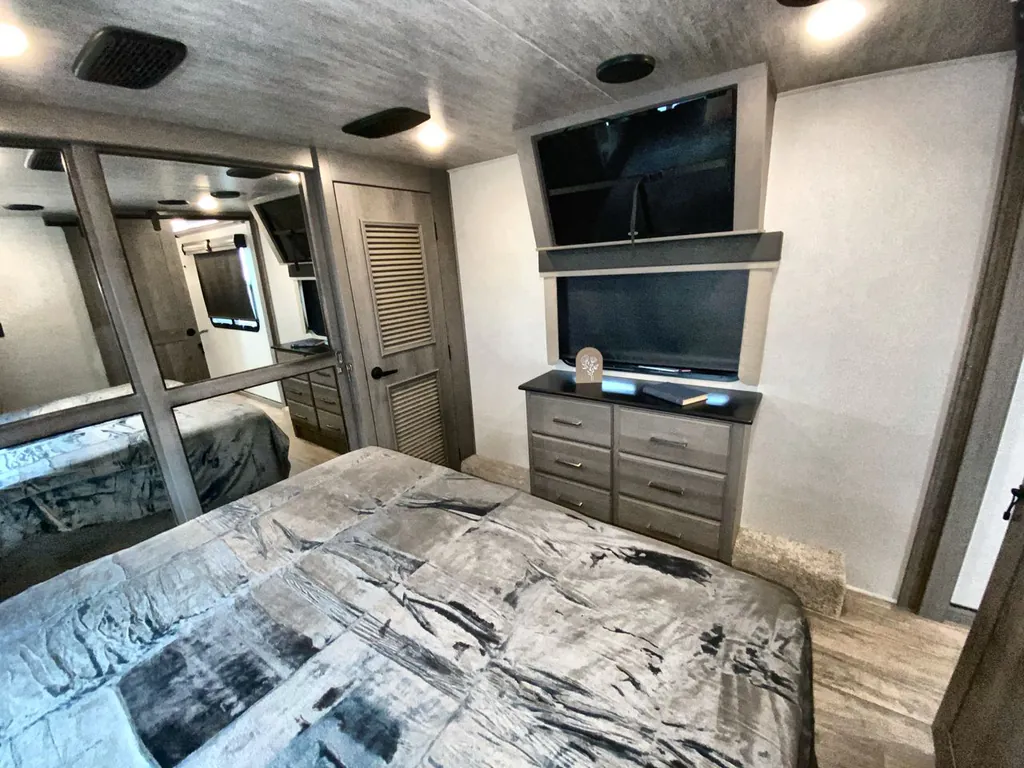 2021 Keystone Montana 3231CK, Photos photo 14
