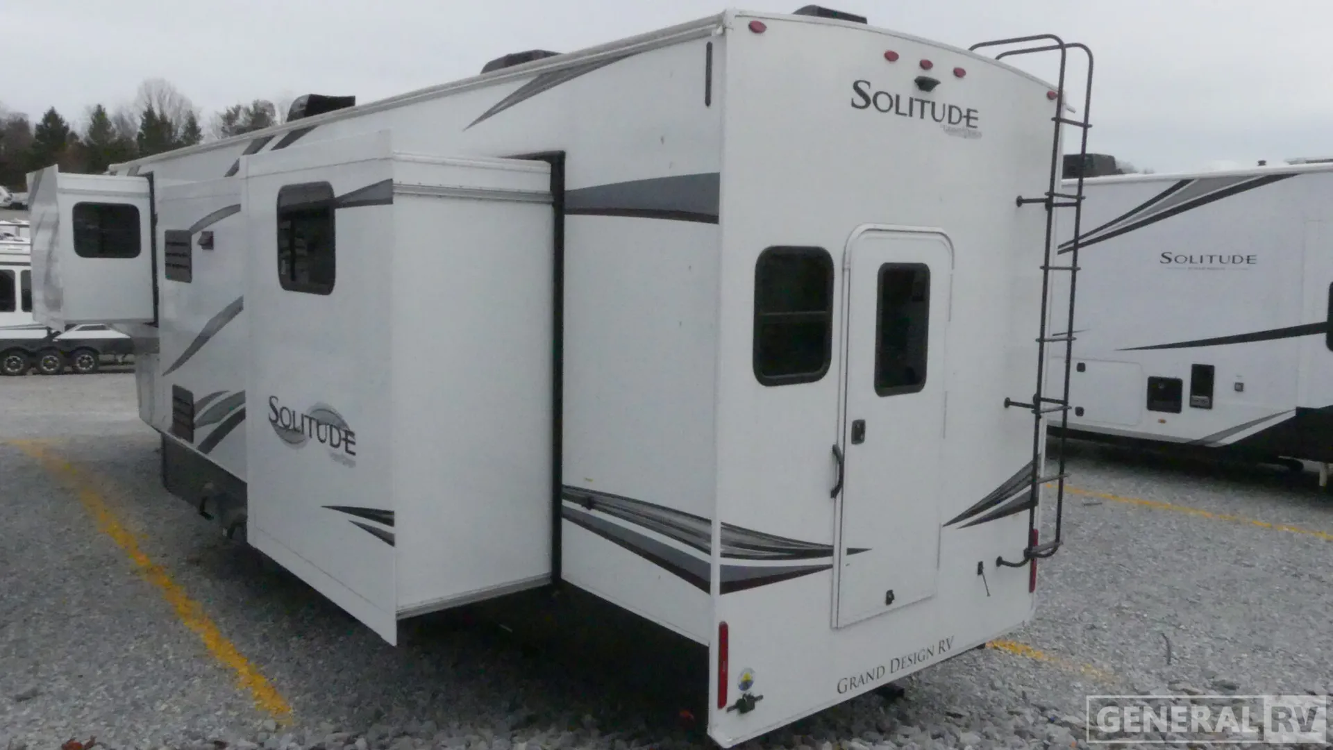 2023 Grand Design Solitude S-Class 3950BH - Photo 4