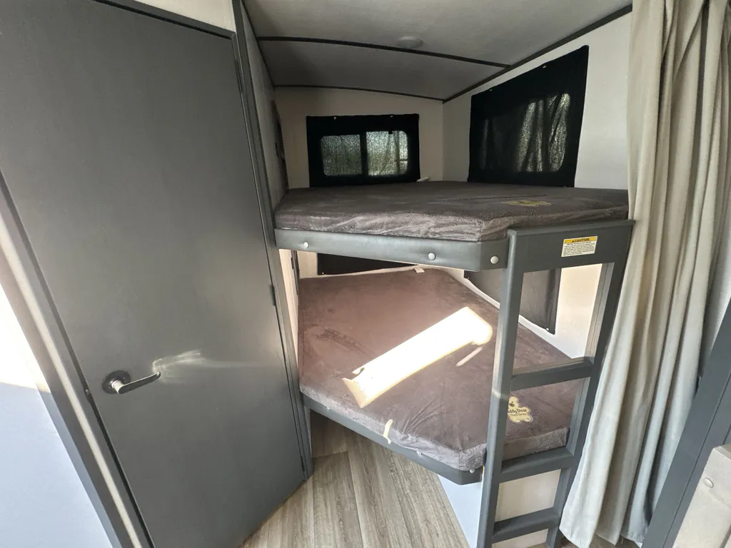 2023 Keystone Bullet 250BHS, Photos photo 19