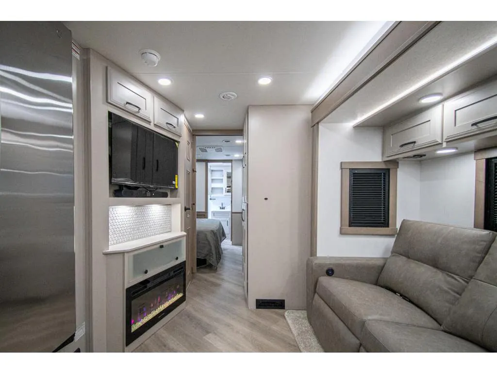 2027 Entegra Coach Emblem 36U, Photos photo 13