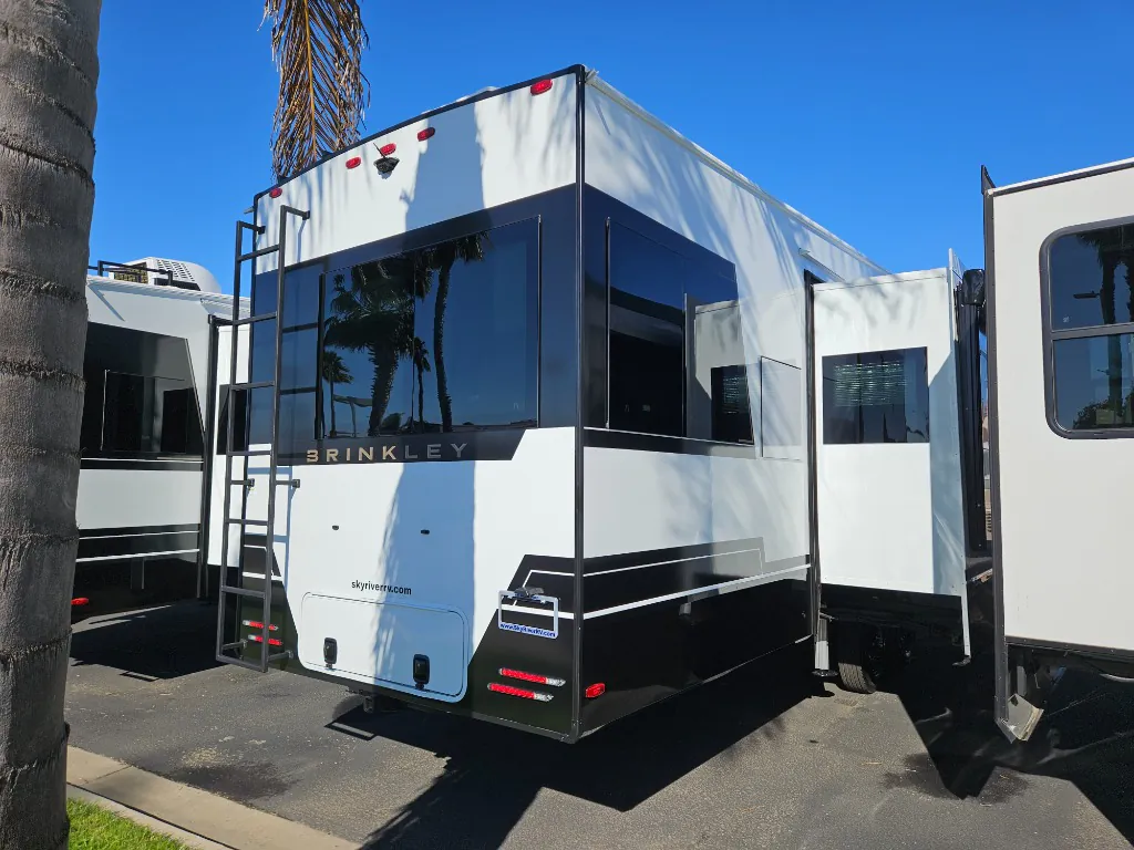 2026 Brinkley Model Z 3515, Photos photo 2