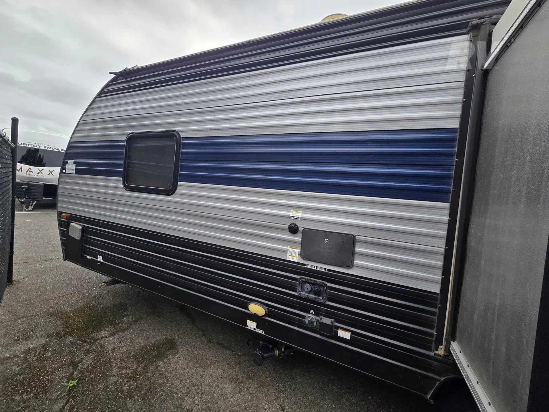 2022 Forest River Cherokee Grey Wolf 23MK — Photo 5